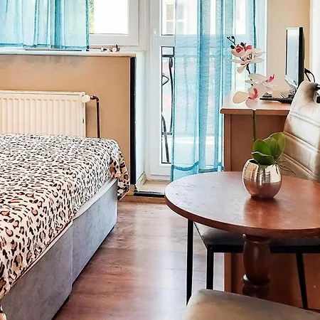 Apartamento 3 Bedroom Lovely In *